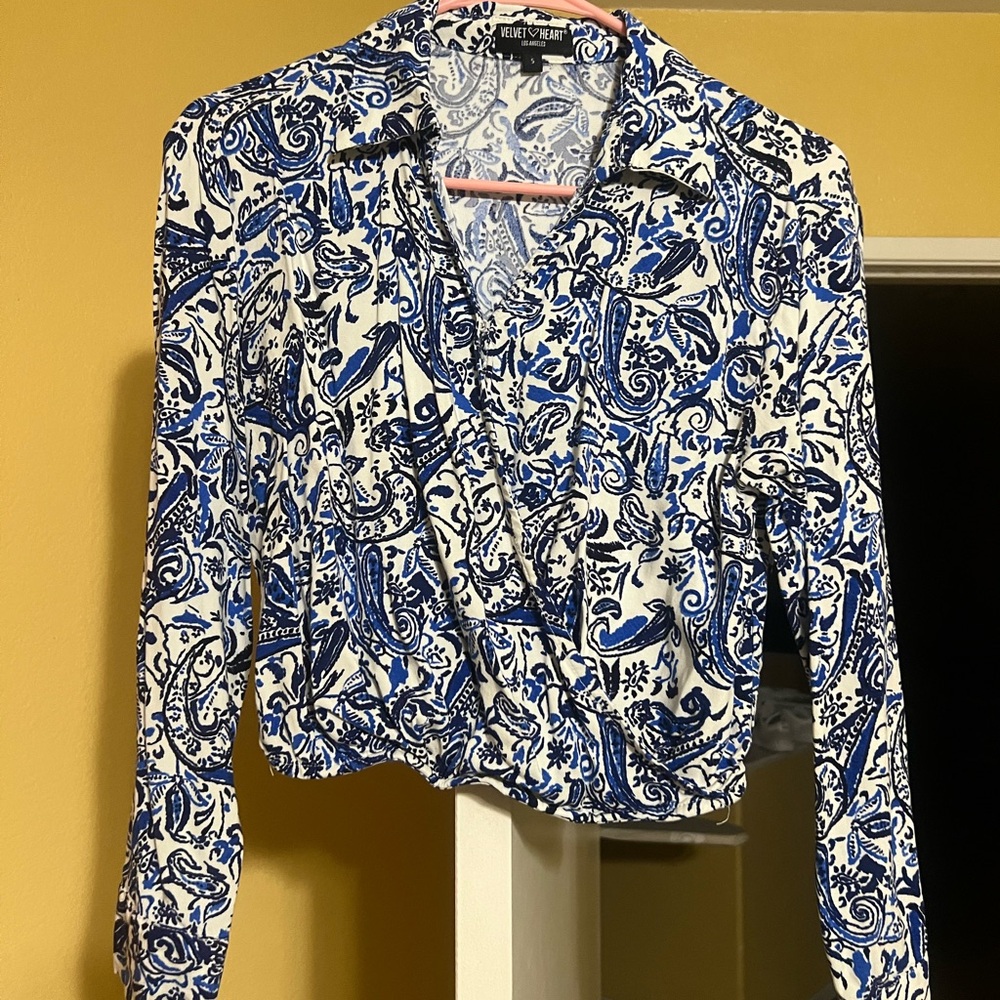 Velvet Heart Blue and White Paisley Wrap Shirt